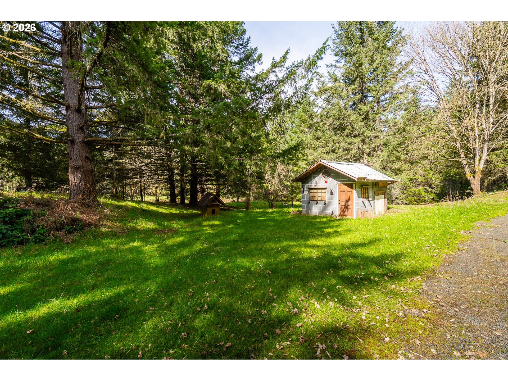 23939 Raze Road Elmira, OR 97437 - Photo 28 of 46 Bedroom