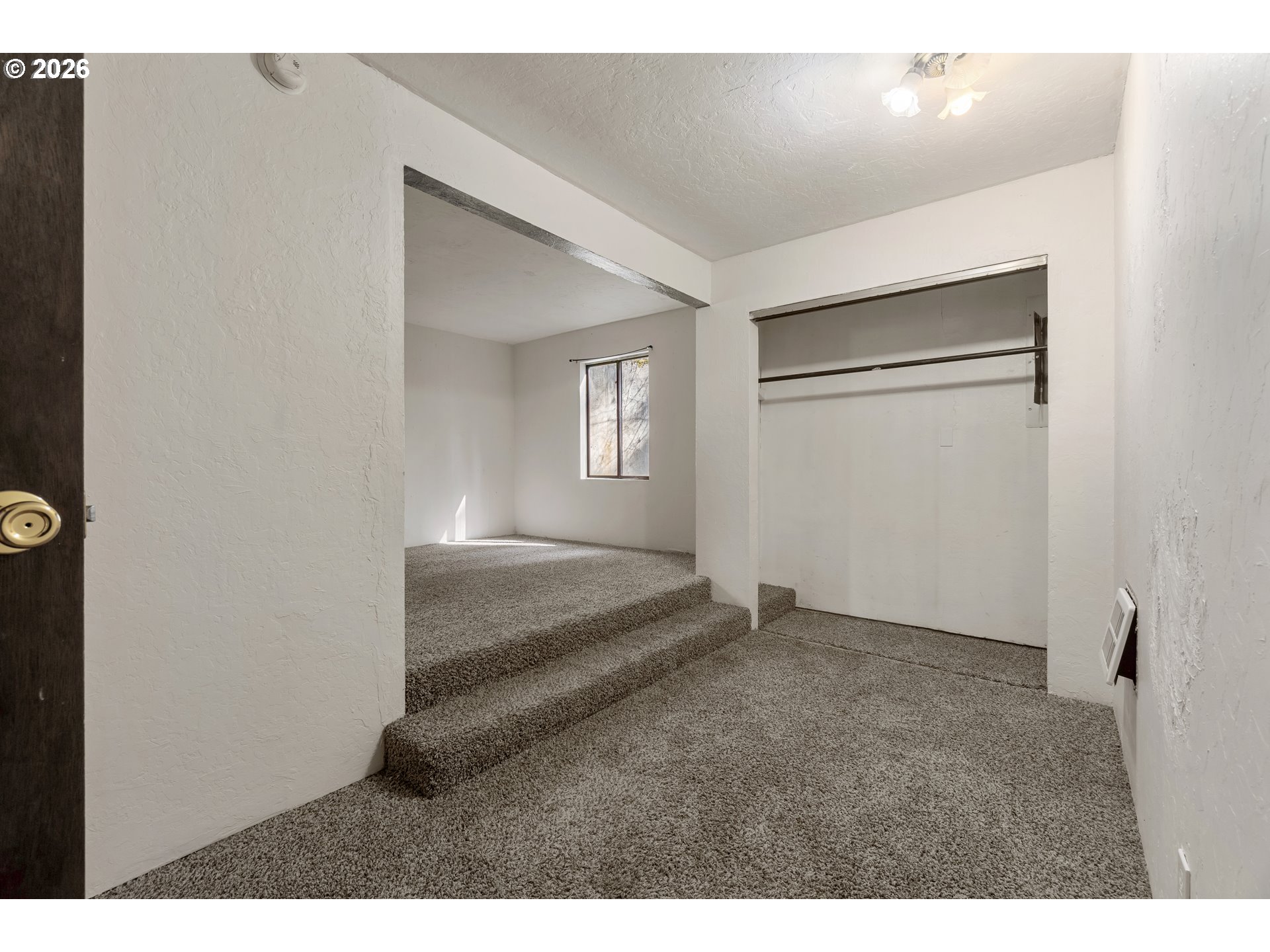 23939 Raze Road Elmira, OR 97437 - Photo 8 of 46 Living Room