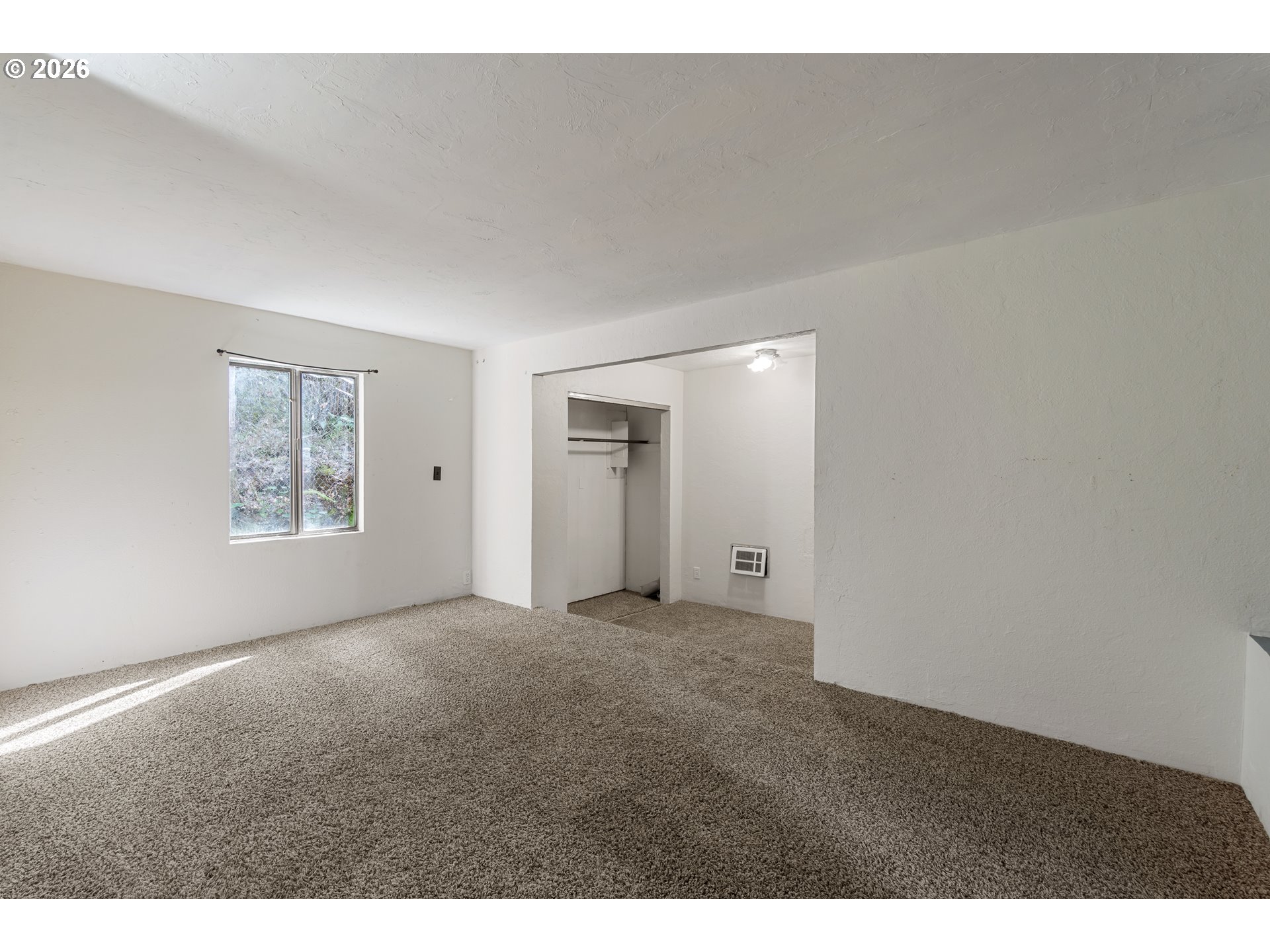 23939 Raze Road Elmira, OR 97437 - Photo 10 of 46 Kitchen/Dining Room