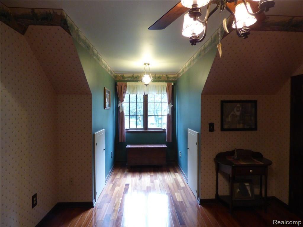 299 East Hurd Road Monroe, MI 48162 - Photo 30 of 46 P1320173.JPG