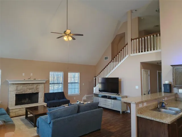 $2,800 | 100 East Bluebonnet Drive, Cresson, TX 76035