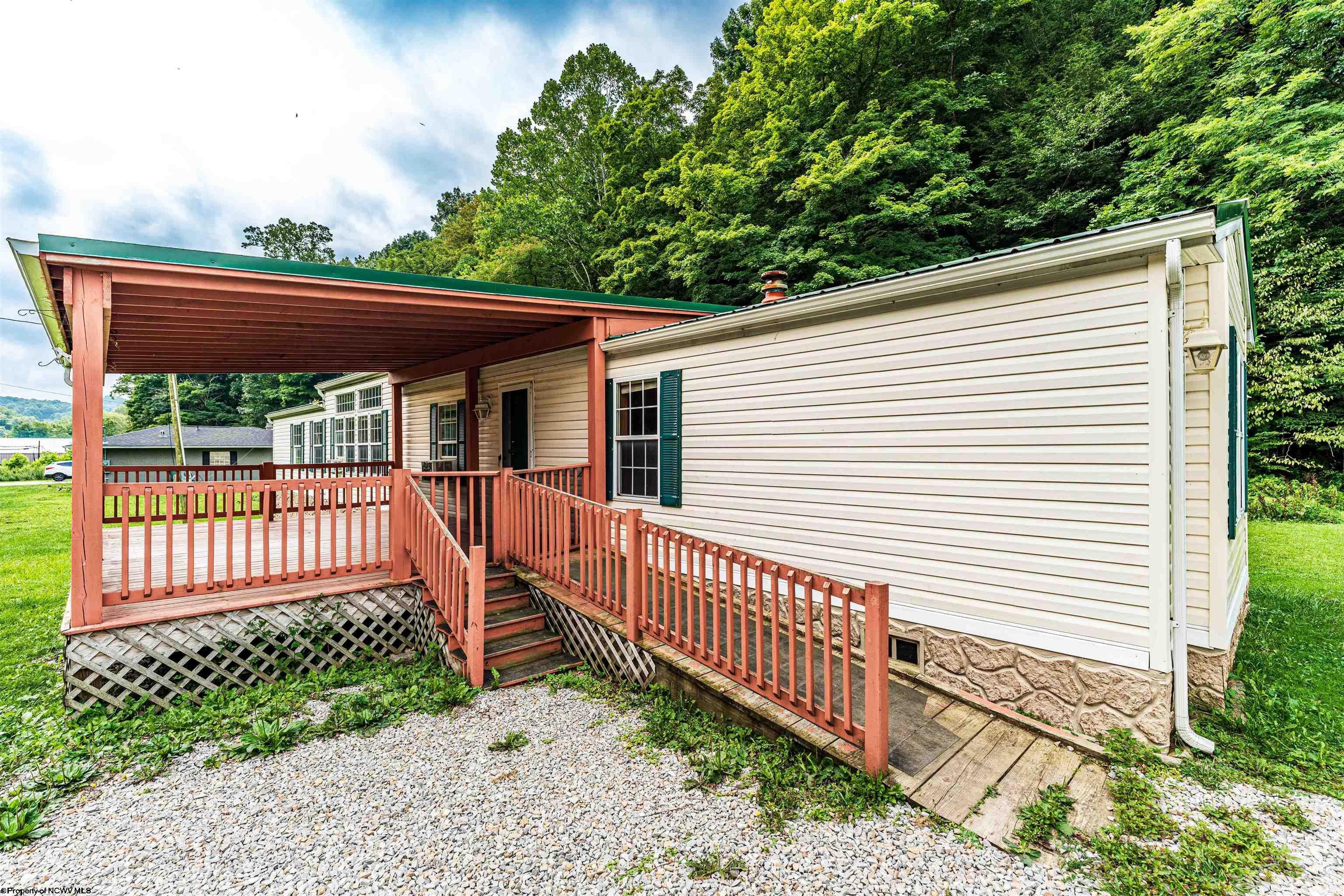 1676 Daybrook Road Fairview, WV 26570 - Photo 20 of 23 Gallery Image 20