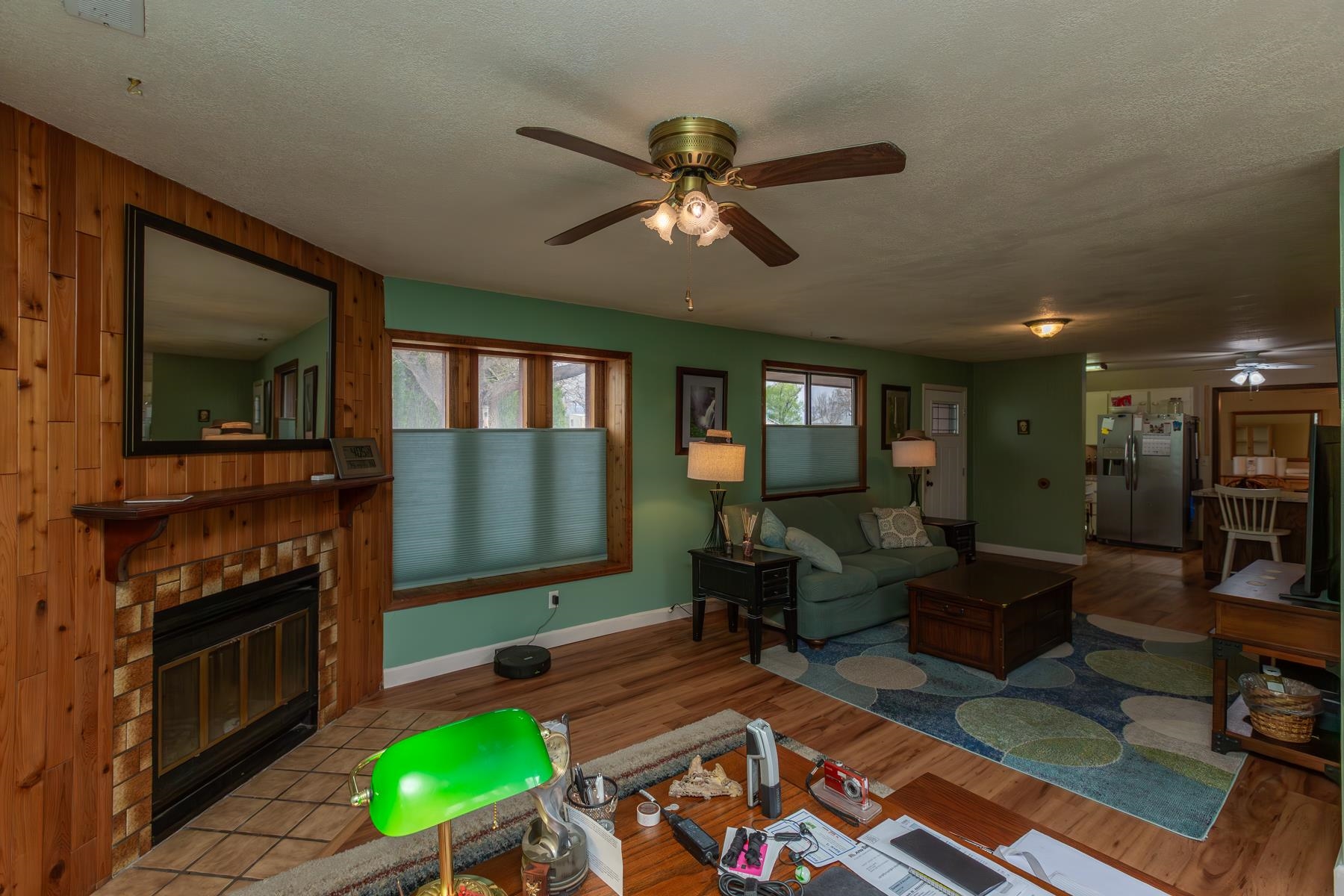 481-31 31 1/4 Road Grand Junction, CO 81504 - Photo 8 of 38 a living room with furniture and a flat screen tv