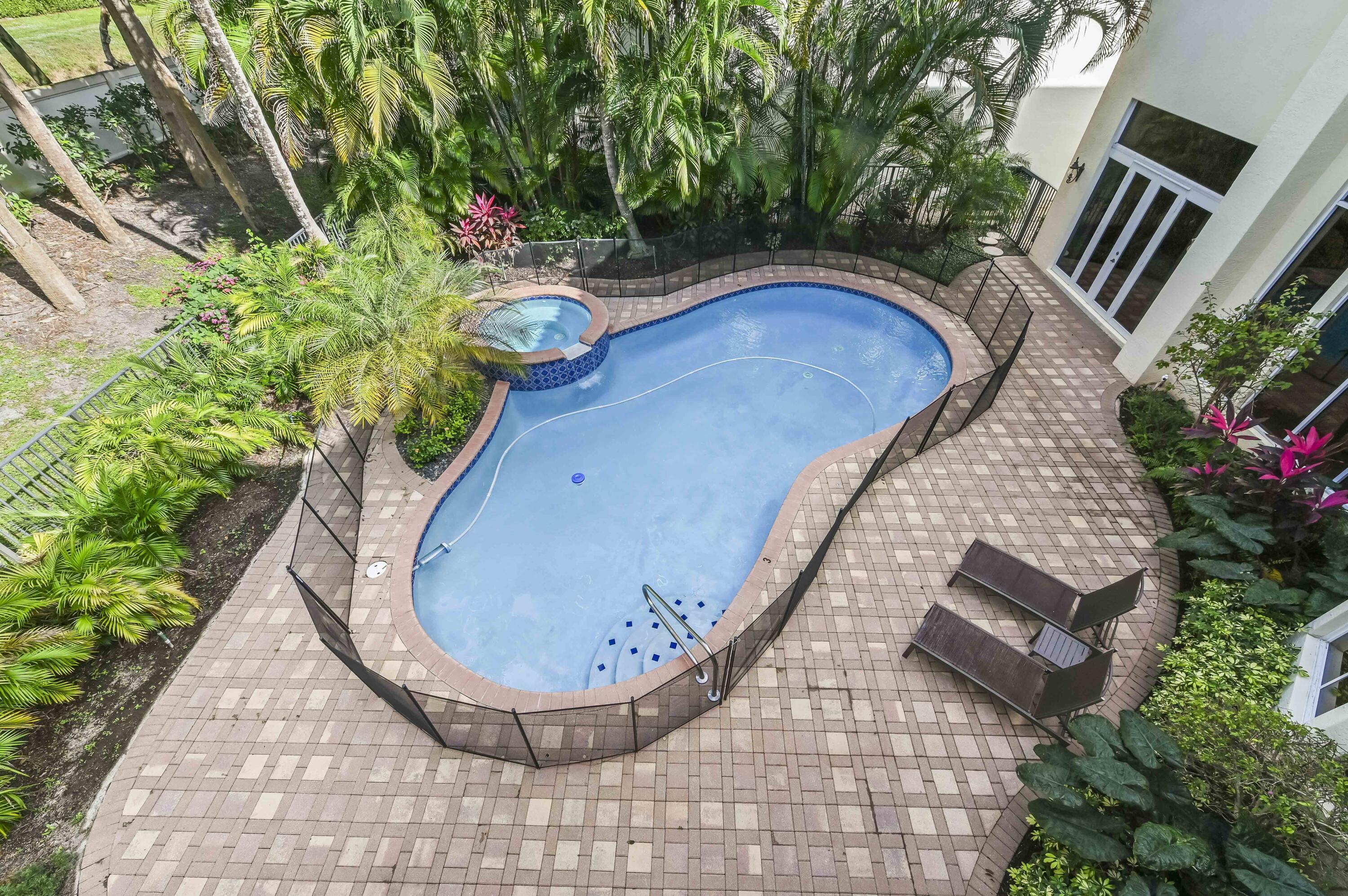 17665 Middlebrook Way Boca Raton, FL 33496 - Photo 58 of 69 a view of outdoor space and yard