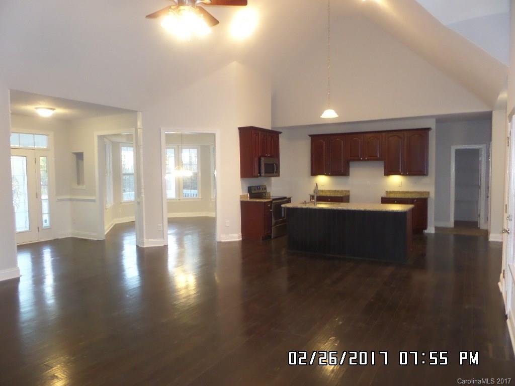 116 Glendale Drive, Unit 319 Rockingham, NC 28379 - Photo 3 of 23