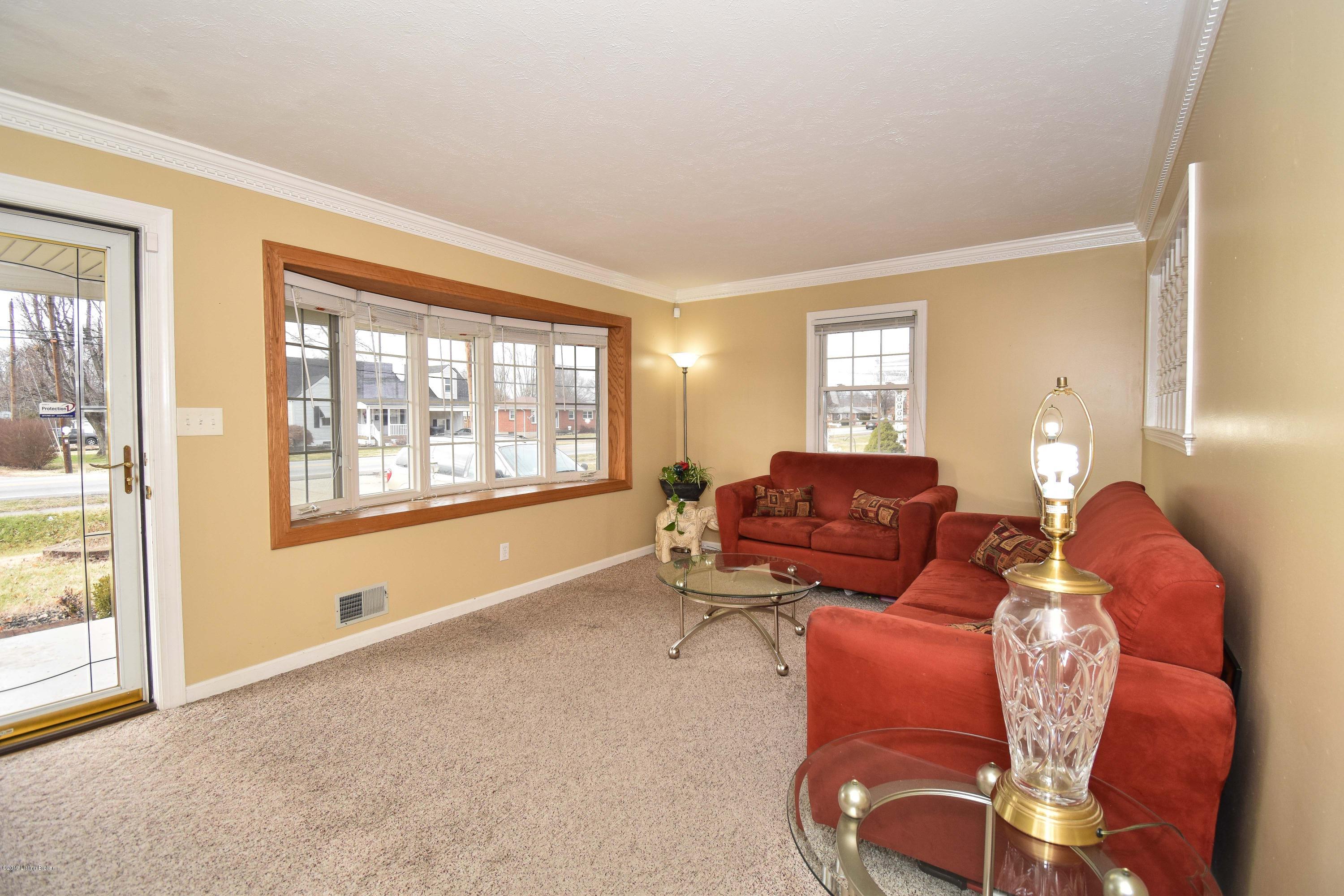 7703 Terry Road Louisville, KY 40258 - Photo 2 of 66 DSC_0003