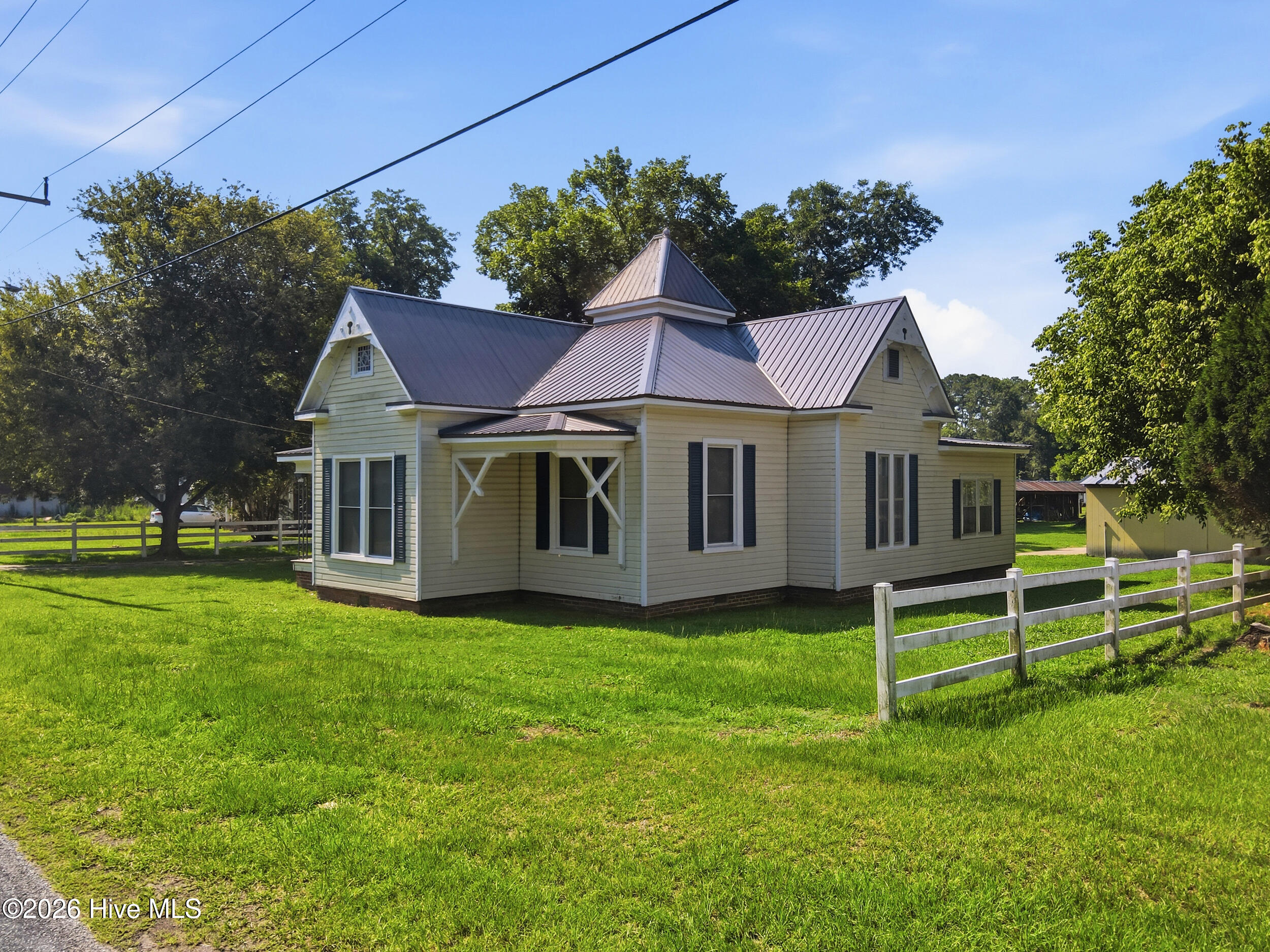 228 Main Street Edward, NC 27821 - Photo 3 of 44