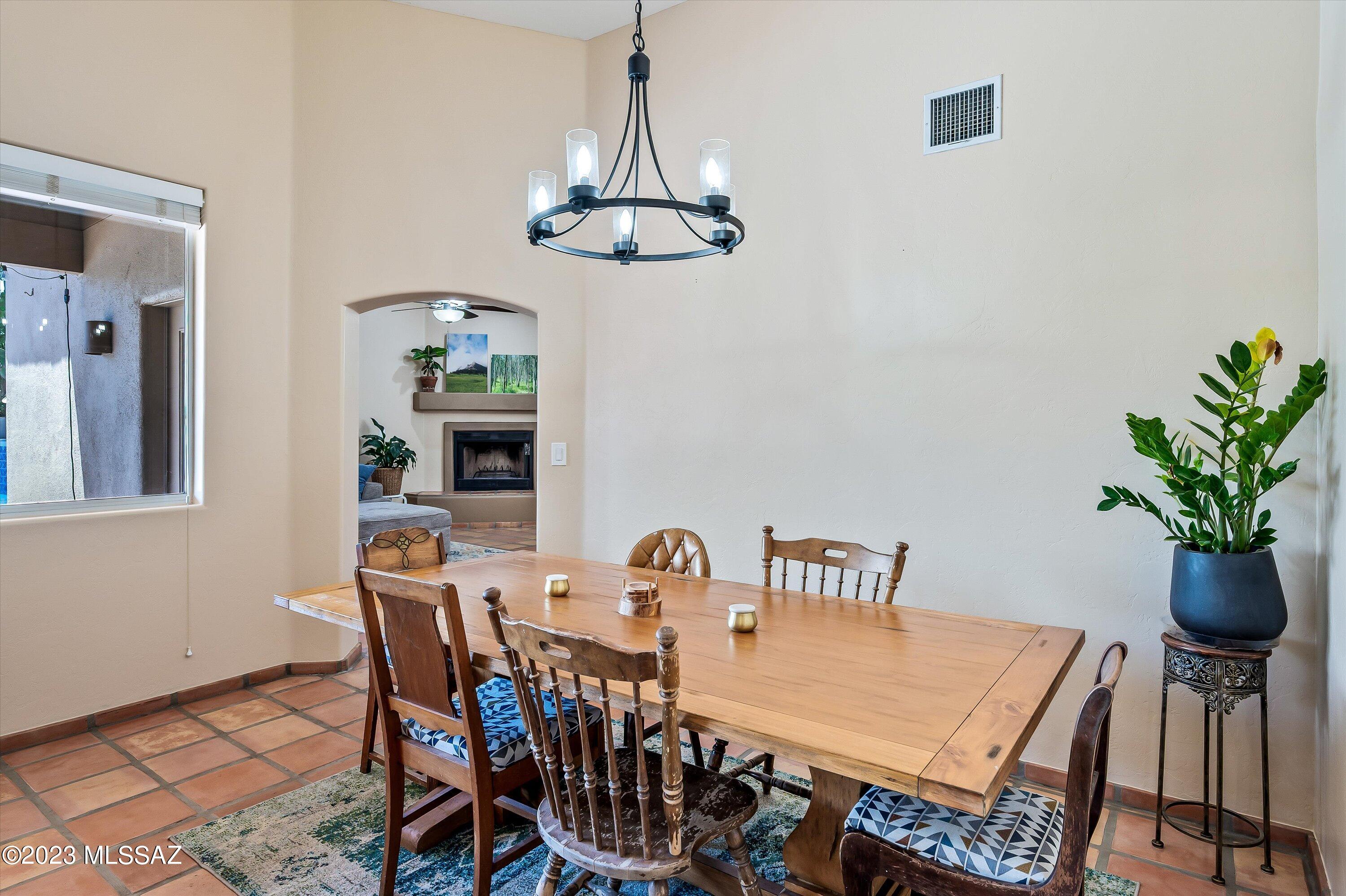 412 Ajax Peak Road Oro Valley, AZ 85737 - Photo 8 of 36