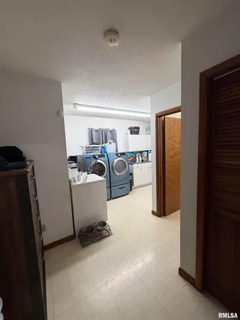$229,000 | 8576 Old 13 Route, Marion, IL 62959