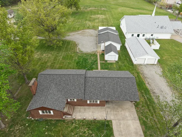$229,000 | 8576 Old 13 Route, Marion, IL 62959