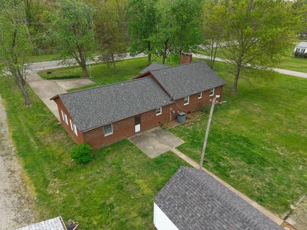 $229,000 | 8576 Old 13 Route, Marion, IL 62959