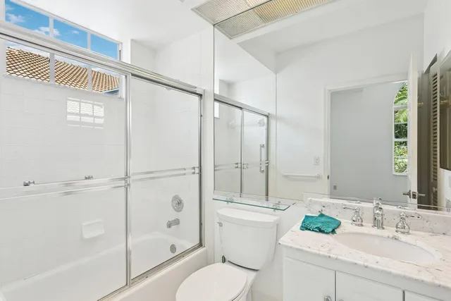 $689,000 | 12921 Oak Knoll Drive, Palm Beach Gardens, FL 33418