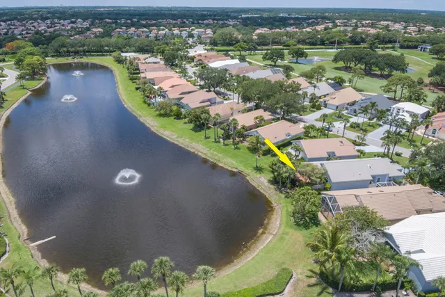 $689,000 | 12921 Oak Knoll Drive, Palm Beach Gardens, FL 33418