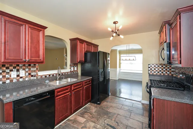 $2,300 | 137 Baywood Crossing, Hiram, GA 30141