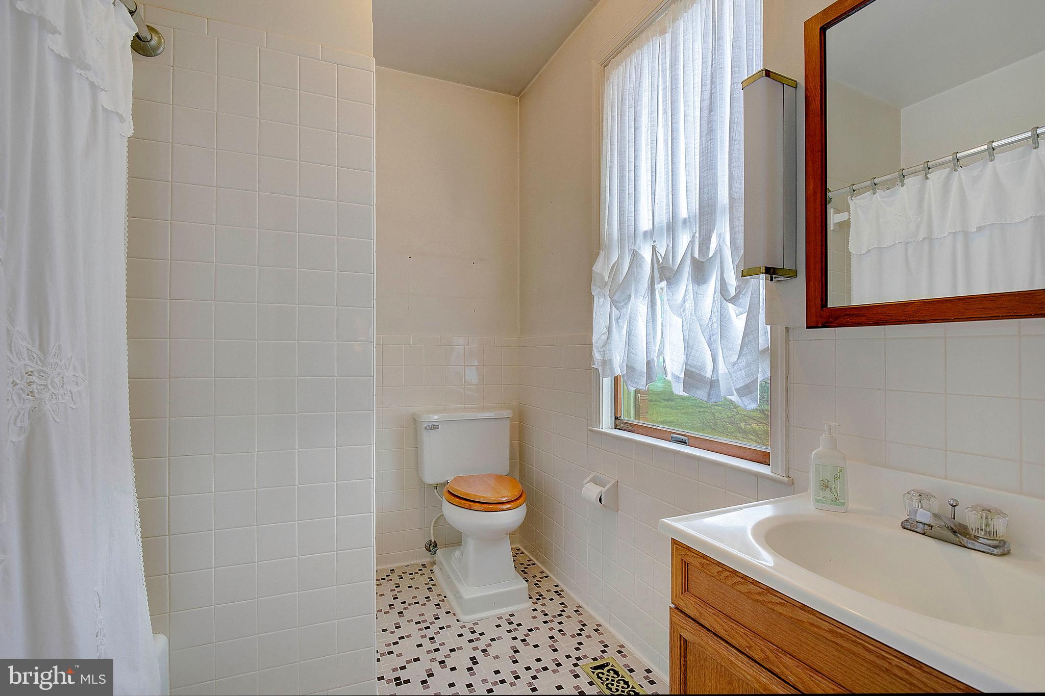 23369 Colton Point Road Avenue, MD 20609 - Photo 23 of 53 1st floor bathroom
