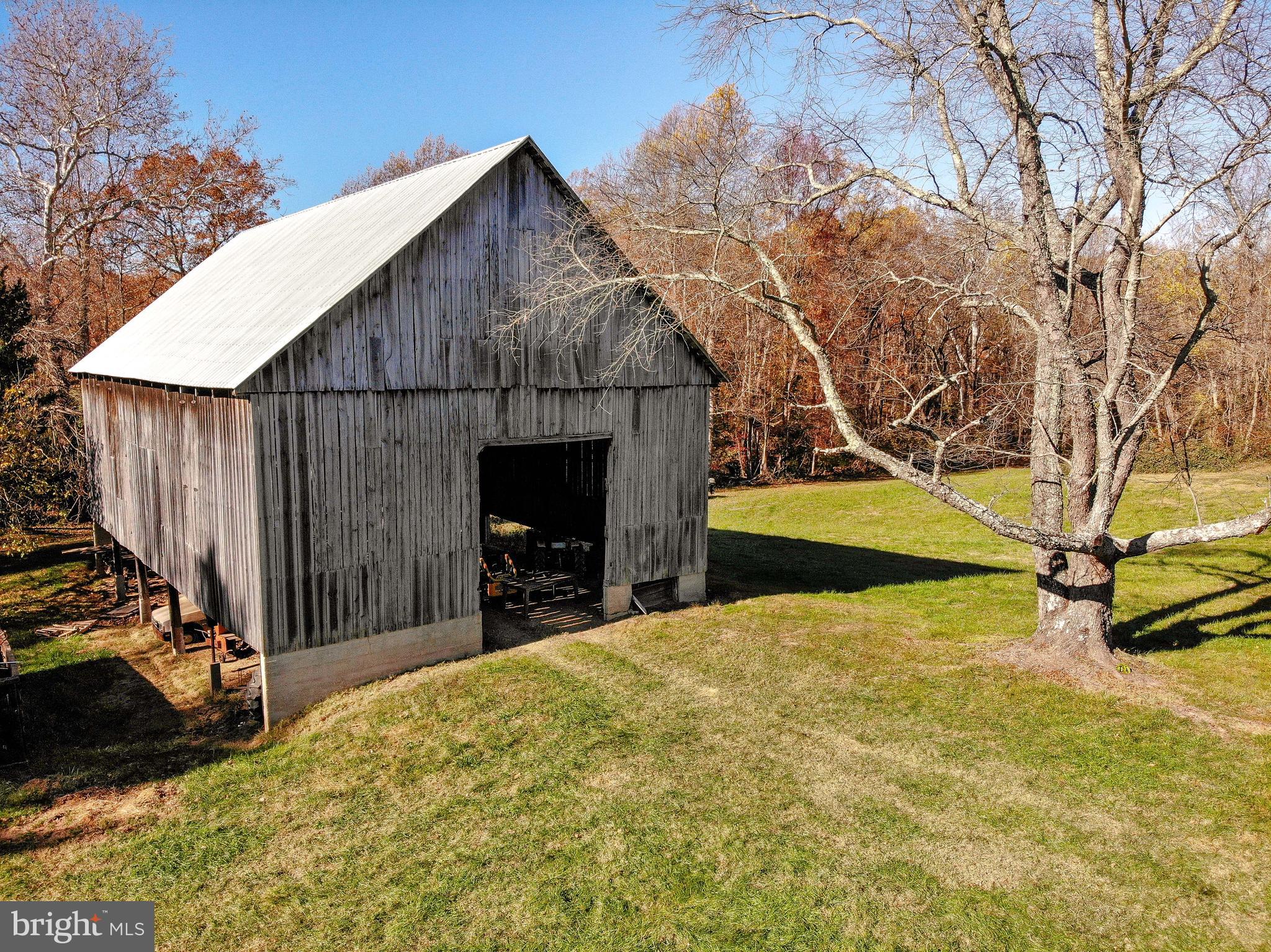 23369 Colton Point Road Avenue, MD 20609 - Photo 38 of 53 Barn 1