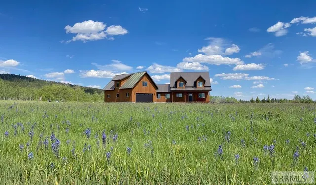 $1,174,000 | 4099 Stagecoach Way, Island Park, ID 83429