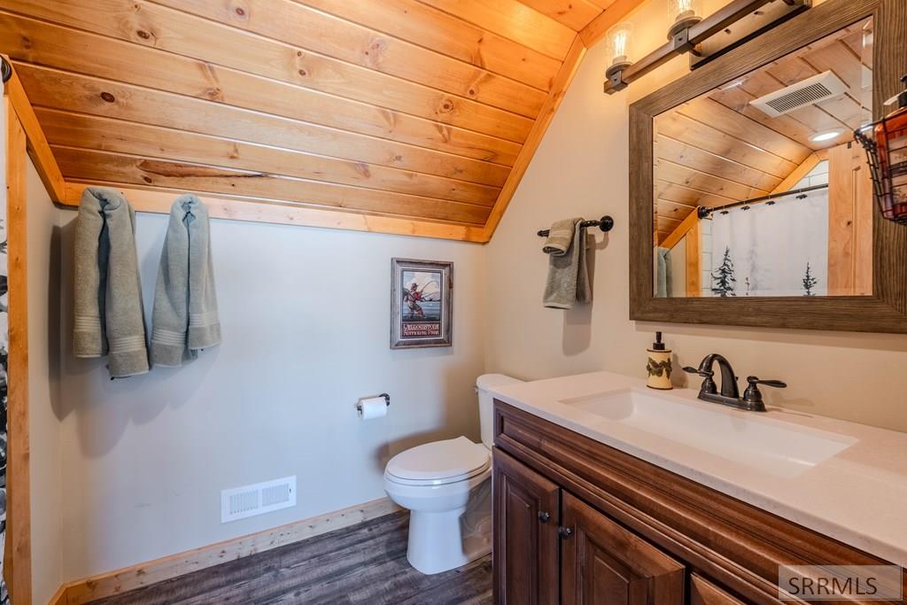 4099 Stagecoach Way Island Park, ID 83429 - Photo 46 of 66 Upstairs bathroom apartment