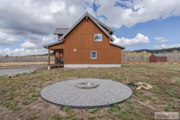 $1,174,000 | 4099 Stagecoach Way, Island Park, ID 83429