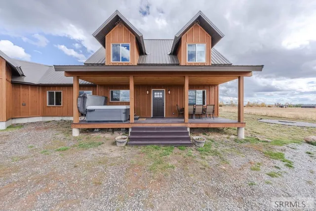 $1,174,000 | 4099 Stagecoach Way, Island Park, ID 83429