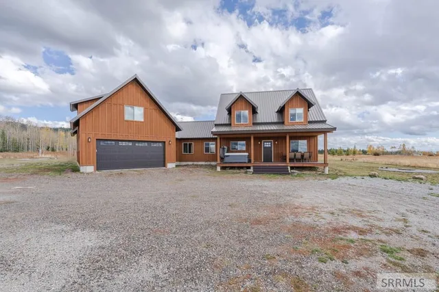 $1,174,000 | 4099 Stagecoach Way, Island Park, ID 83429