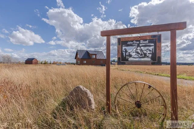 $1,174,000 | 4099 Stagecoach Way, Island Park, ID 83429