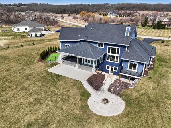 $1,385,000 | S101W33315 Genevieve Drive, Mukwonago, WI 53149