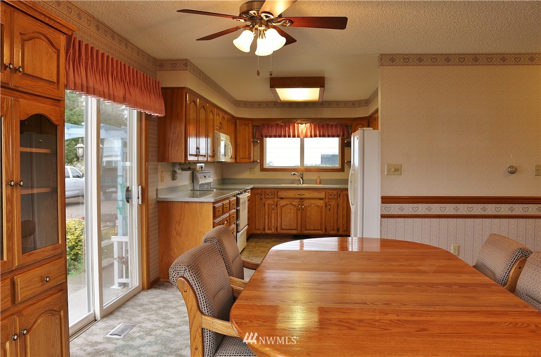210 East Wiser Lake Road Lynden, WA 98264 - Photo 13 of 25