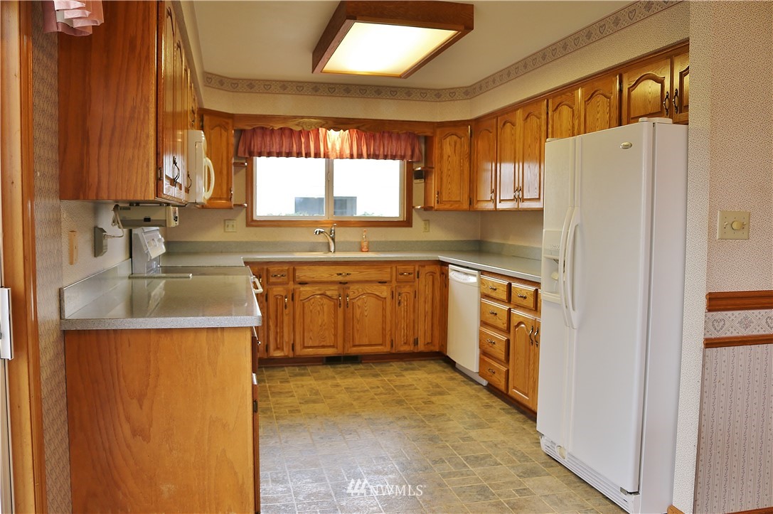 210 East Wiser Lake Road Lynden, WA 98264 - Photo 14 of 25