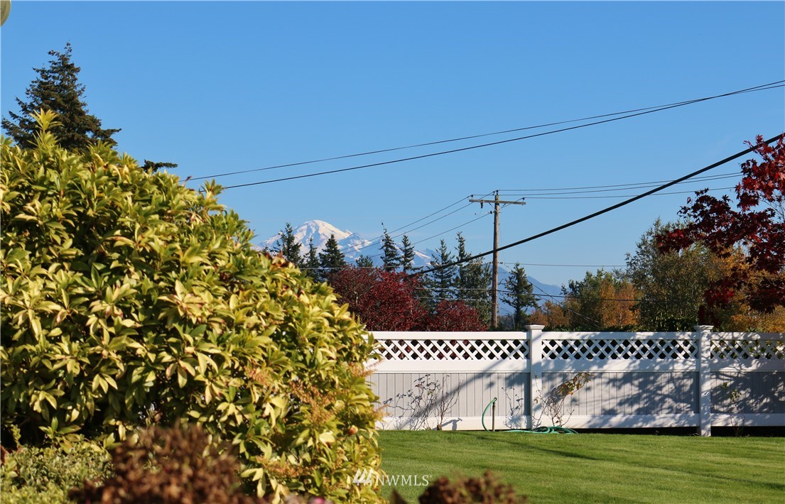 210 East Wiser Lake Road Lynden, WA 98264 - Photo 8 of 25