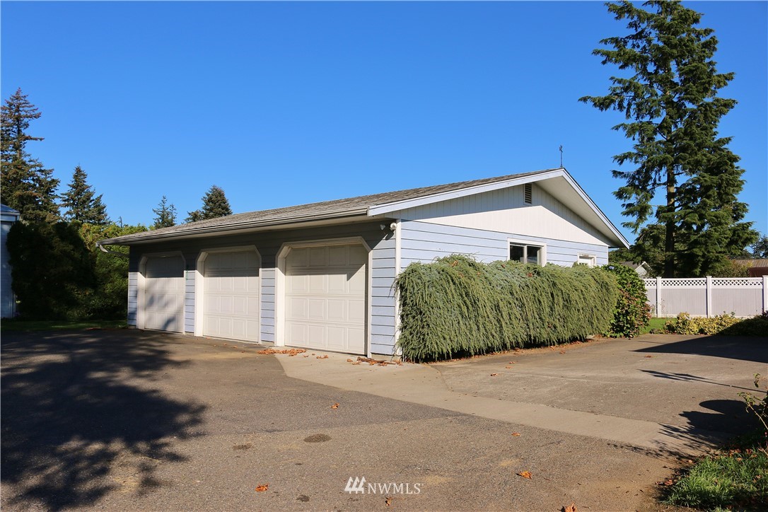 210 East Wiser Lake Road Lynden, WA 98264 - Photo 10 of 25