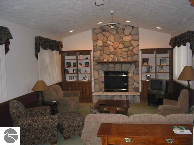 5296 Lautner Road Williamsburg, MI 49690 - Photo 3 of 9 1656100-2.JPG