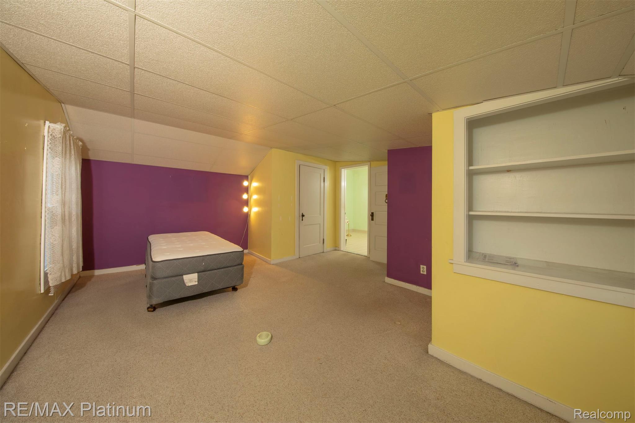 18696 Inkster Road Redford, MI 48240 - Photo 11 of 14 Upstairs bedroom 2.jpg