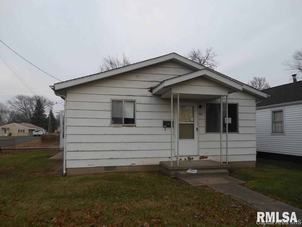 852 North Indiana Avenue Springfield, IL 62702 - Photo 1 of 1
