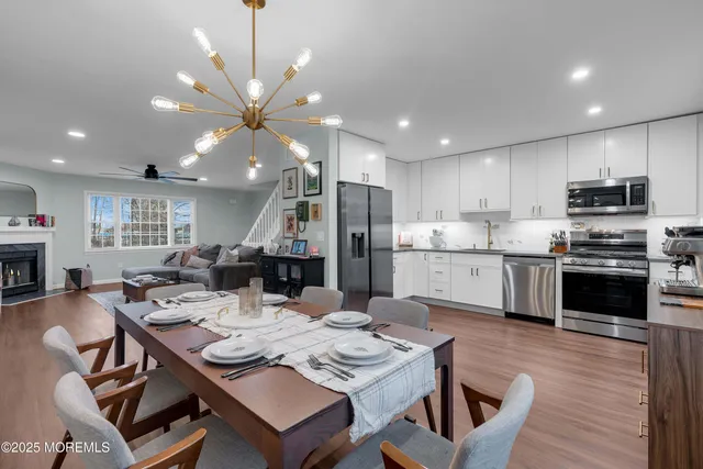 $450,000 | 13 Dutch Lane, Hazlet, NJ 07730