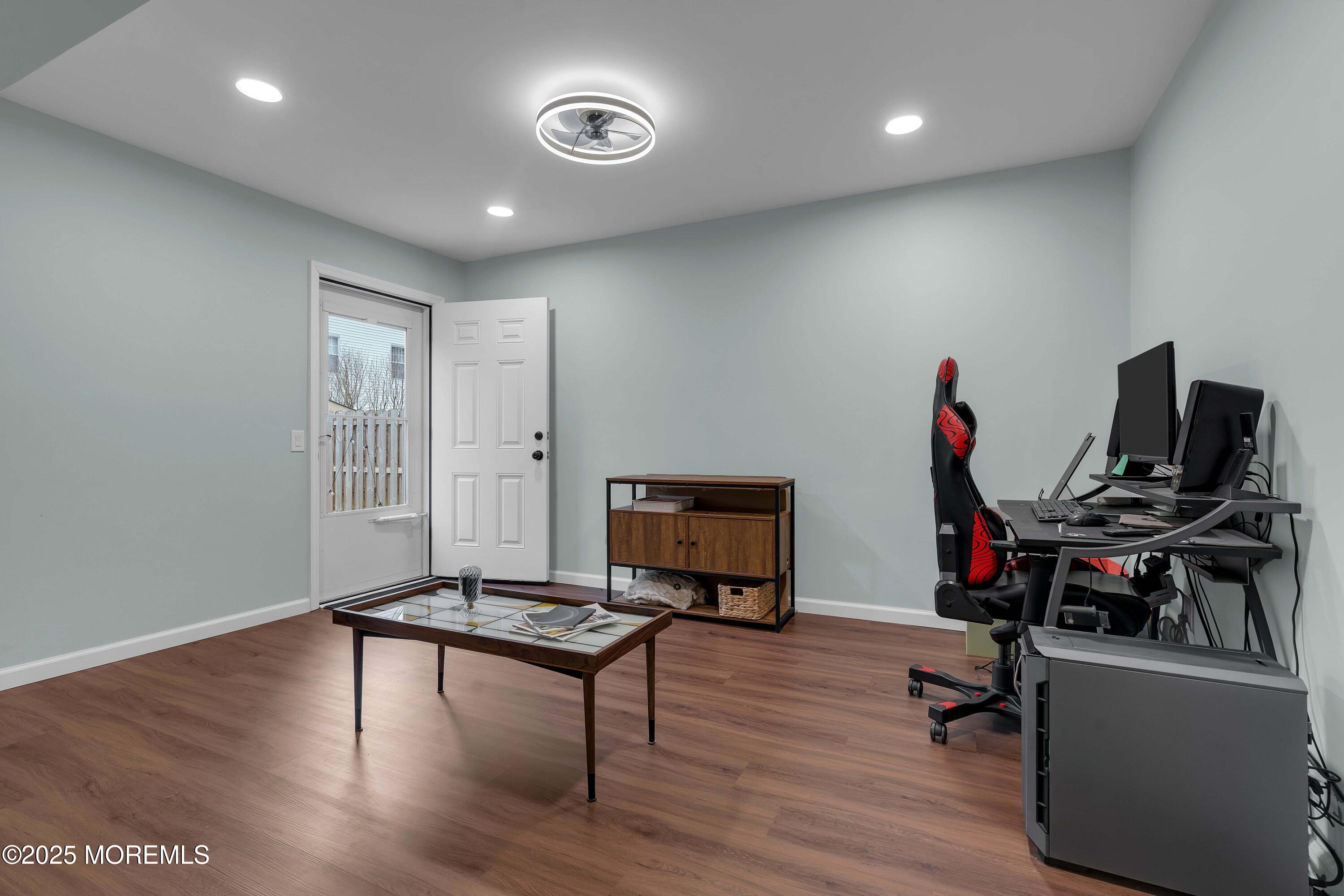 13 Dutch Lane Hazlet, NJ 07730 - Photo 25 of 28 a living room with furniture