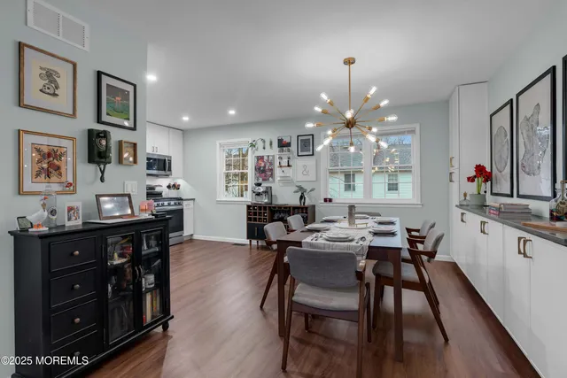 $450,000 | 13 Dutch Lane, Hazlet, NJ 07730