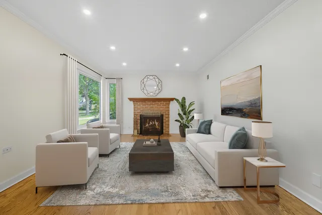 $565,000 | 630 Hermitage Drive, Deerfield, IL 60015