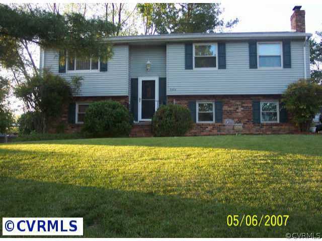 9304 Cason Road Glen Allen, VA 23060 - Photo 1 of 10 Exterior Front - Front