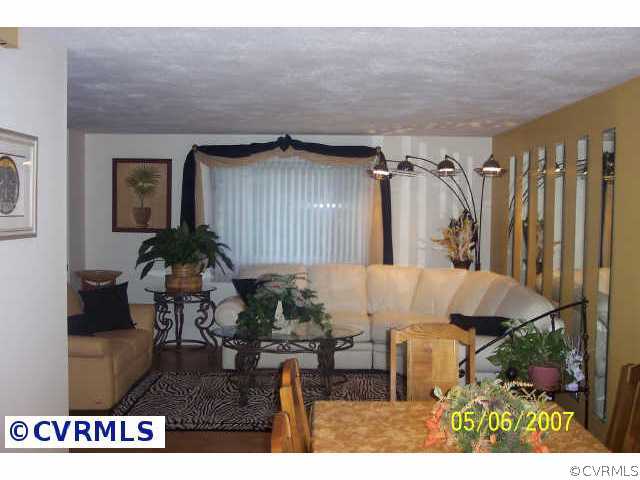 9304 Cason Road Glen Allen, VA 23060 - Photo 2 of 10 Other - Living room