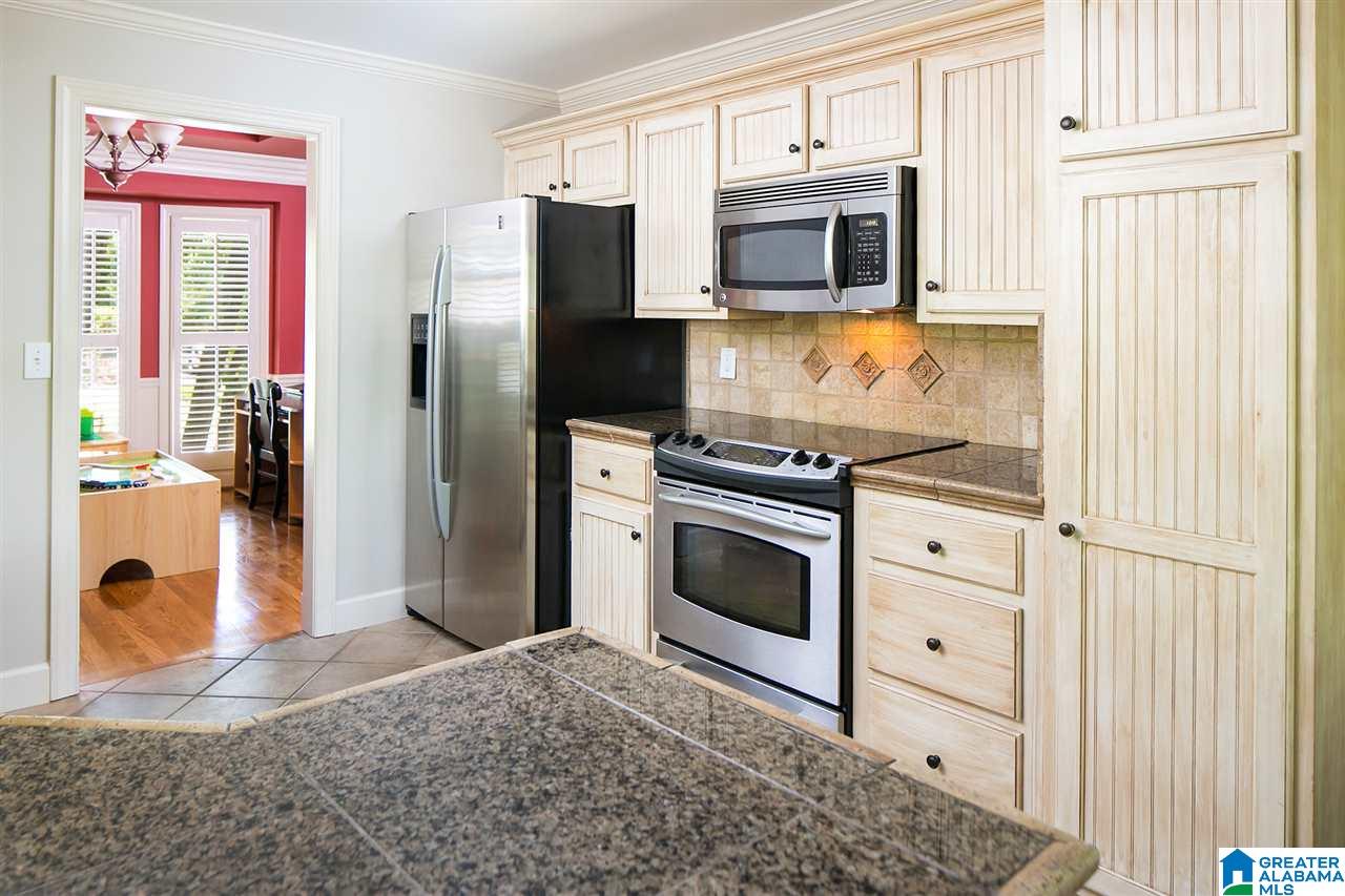 206 Woodward Road Trussville, AL 35173 - Photo 11 of 36