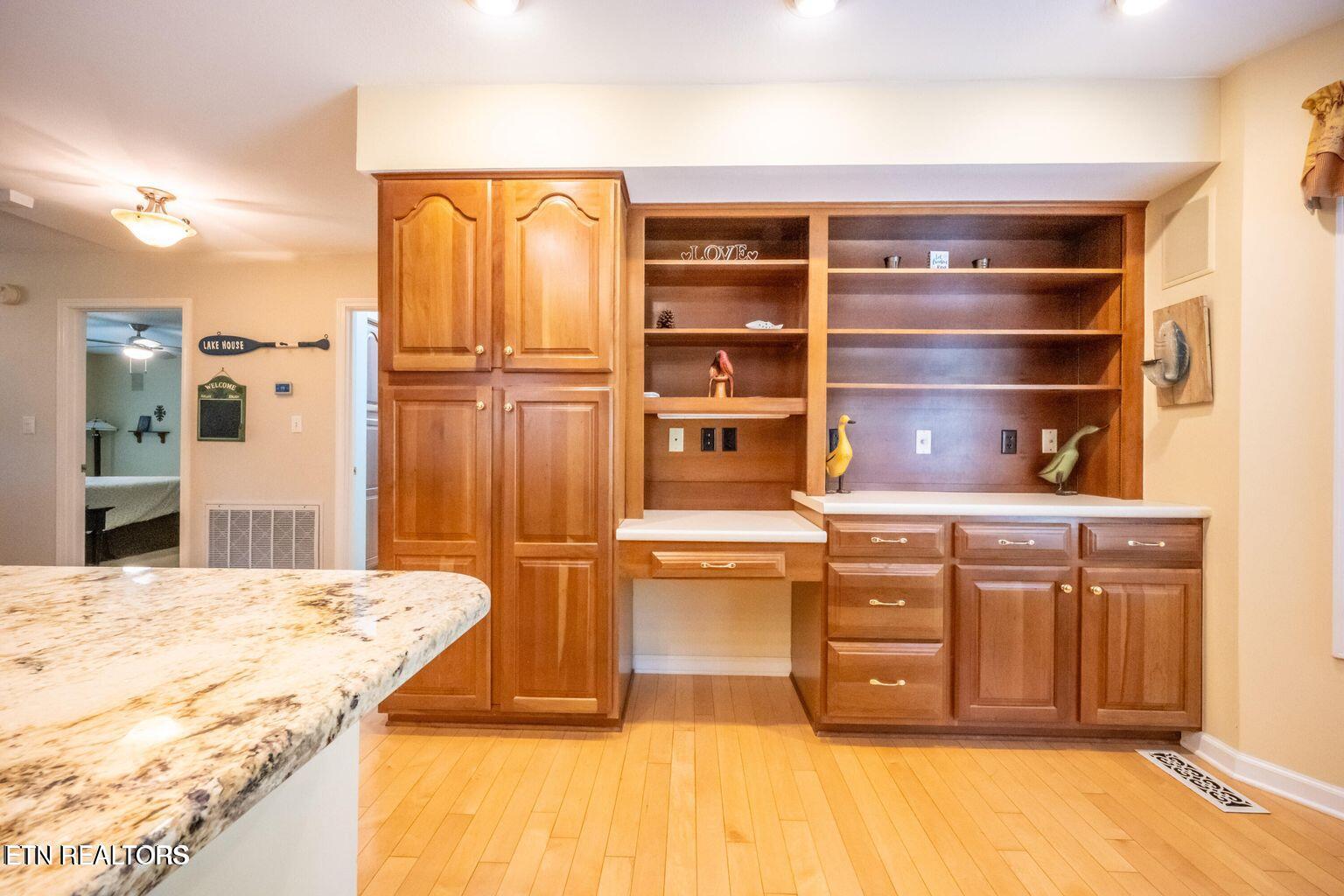 180 Oonoga Way Loudon, TN 37774 - Photo 14 of 29 20250310112416880219000000-o