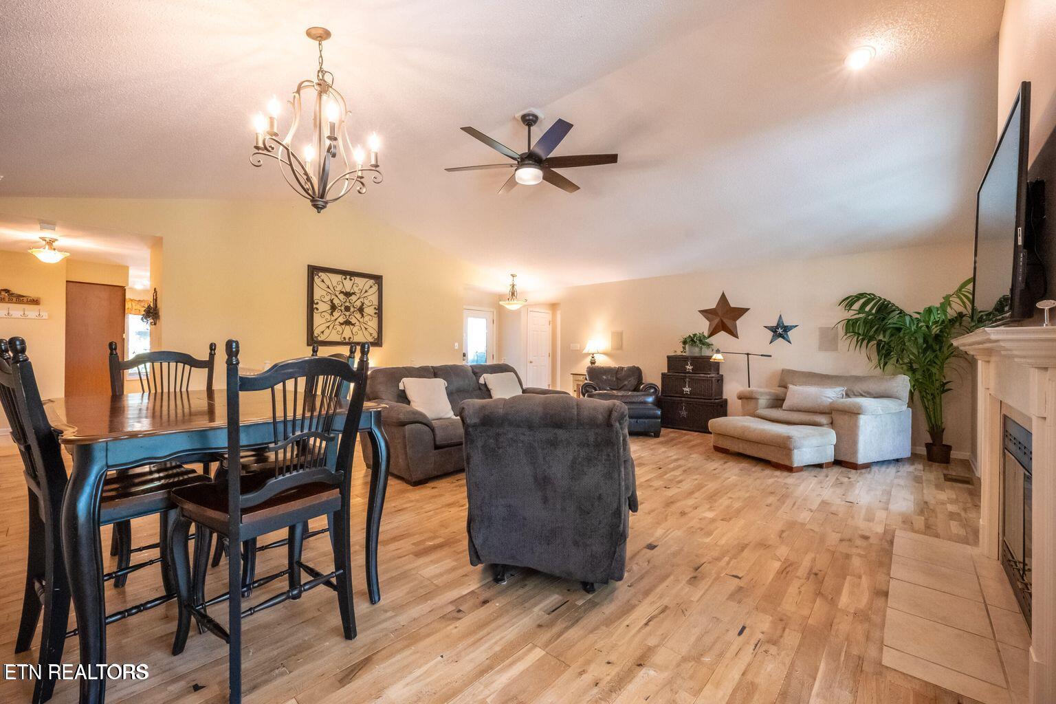 180 Oonoga Way Loudon, TN 37774 - Photo 7 of 29 20250310112616820234000000-o