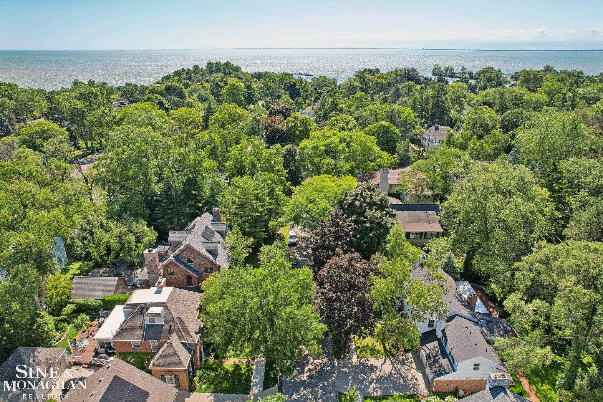 61 Muskoka Road Grosse Pointe, MI 48236 - Photo 42 of 45 50156848-043EED3D-E1AD-484A-87DD-C2C11A3BEE48.JPG
