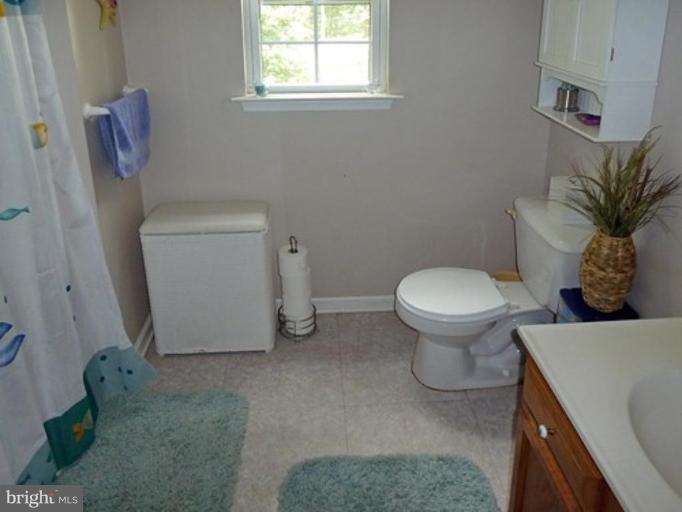 122 Greenfield Road Front Royal, VA 22630 - Photo 22 of 30 Bath #2