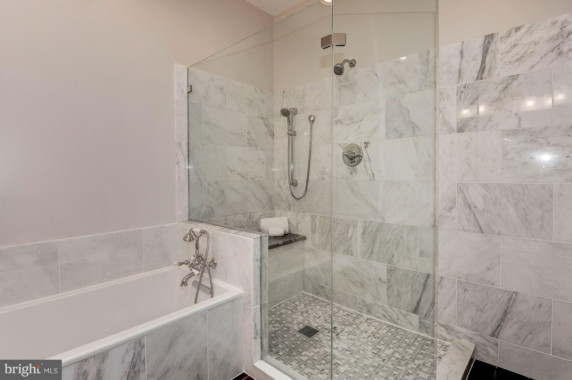1303 Sundial Drive Reston, VA 20194 - Photo 19 of 30 Bath (Master)