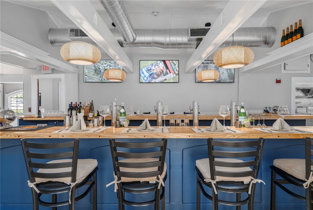 1152 Main Street Coventry, RI 02816 - Photo 14 of 48