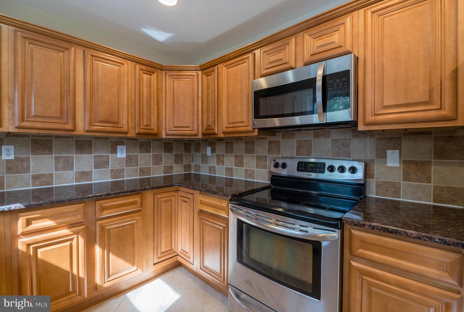 2001 Belfield Road Alexandria, VA 22307 - Photo 10 of 30 Kitchen