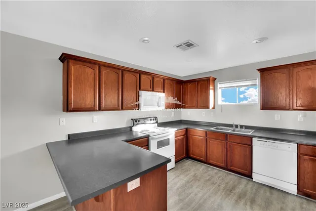 $1,500 | 200 Mount Charleston Drive, Unit 3, Pahrump, NV 89048