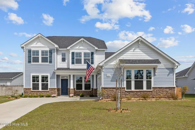$525,000 | 260 East Red Head Circle, Sneads Ferry, NC 28460